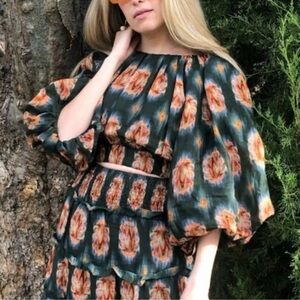 NWT A love A Printed Voile Crew Neck Bubble 3/4 Sleeves Cropped Top